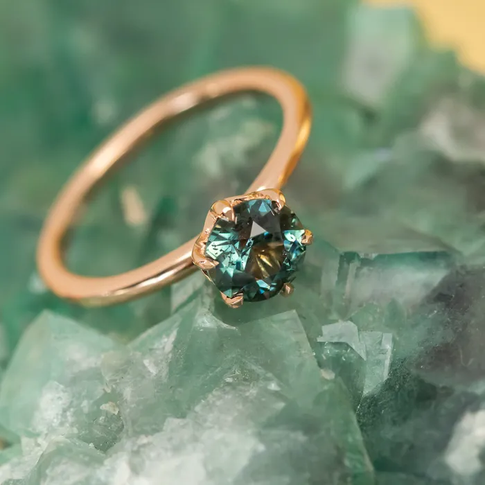 Rings Anueva Jewelry 118ct Round Green Teal Madagascar Sapphire Lotus Six Prong Solitaire Ring in 18k Rose Gold
