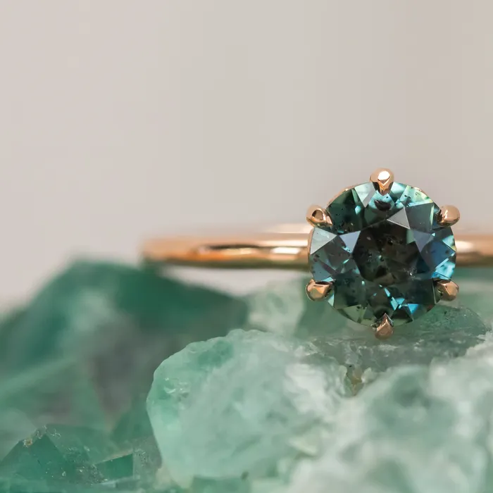 Rings Anueva Jewelry 118ct Round Green Teal Madagascar Sapphire Lotus Six Prong Solitaire Ring in 18k Rose Gold