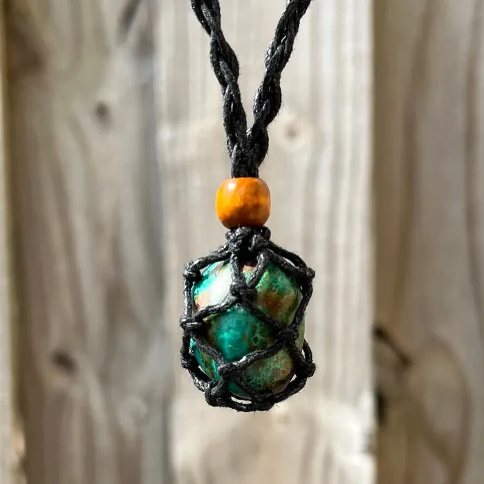 Magic Crystals Crystal Holder Adjustable Necklace Necklaces