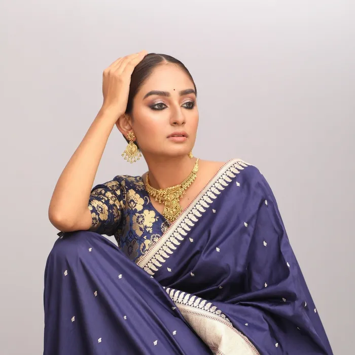 SILVER Swara Leafy Floral Silver Necklace Set Necklaces