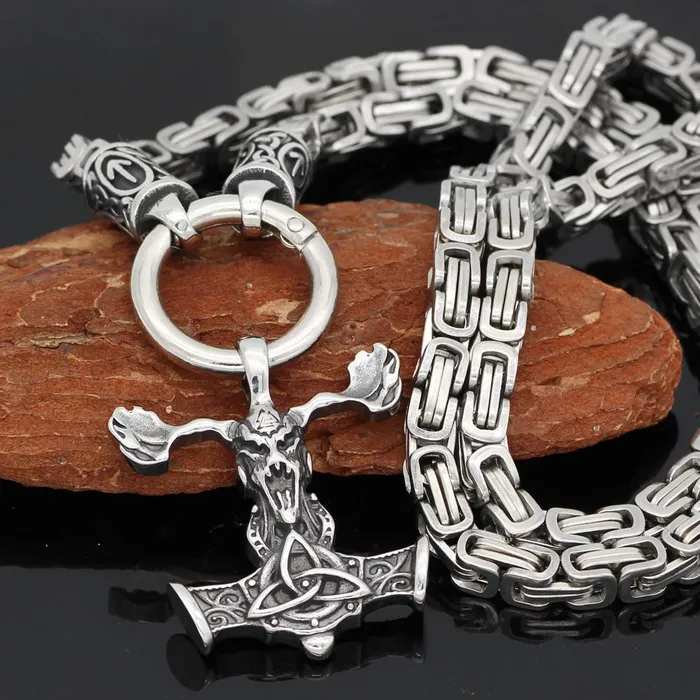 VikingStore Necklaces King Chain Featuring Runes With Sleipnir Pendant